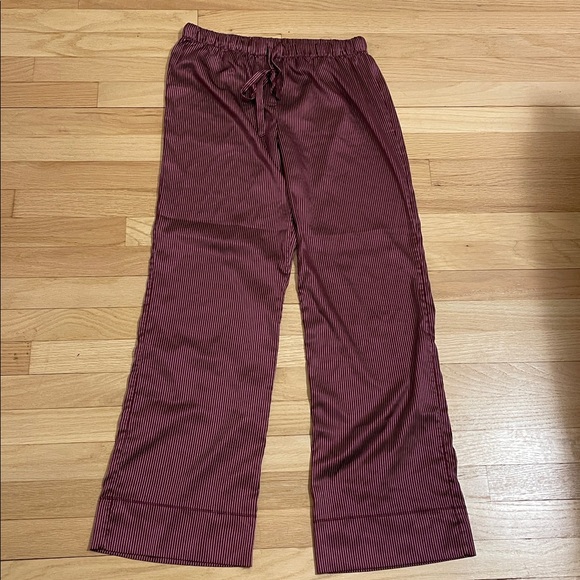 Victoria's Secret Burgundy and Pink Striped Satin Pajamas
Size medium - Picture 7 of 9